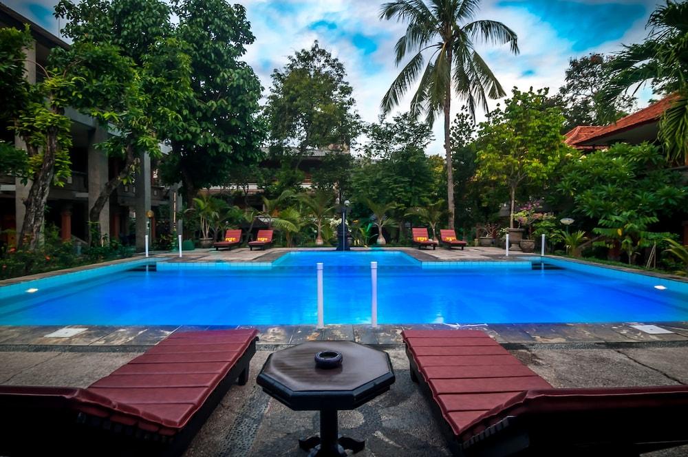 Melasti Kuta Bungalows & Spa Exteriör bild