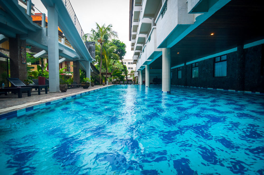 Melasti Kuta Bungalows & Spa Exteriör bild