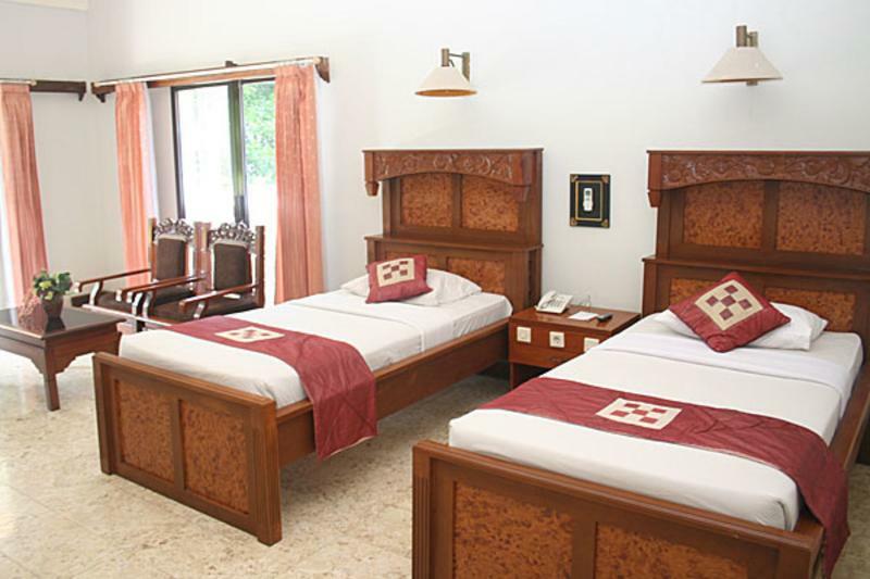 Melasti Kuta Bungalows & Spa Exteriör bild